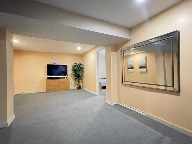 lower1 - 2555 Wynten Way, House detached with 2 bedrooms, 1 bathrooms and 1 parking in Oakville ON | Card Image