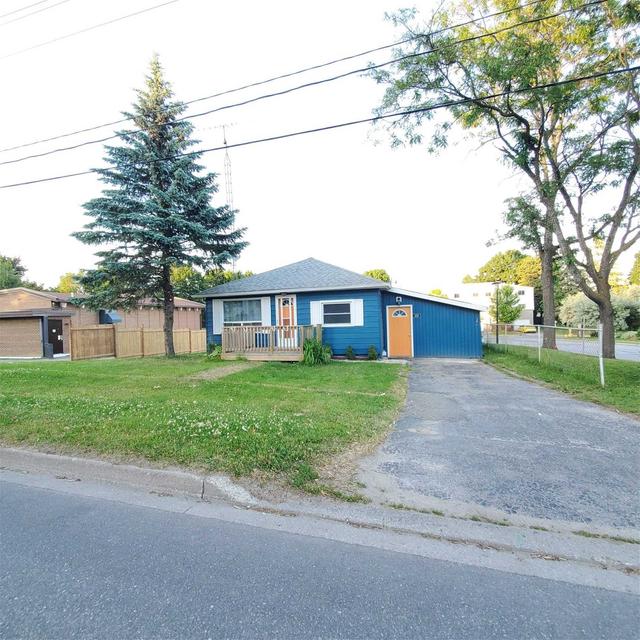 329 William St N, House detached with 3 bedrooms, 2 bathrooms and 2 parking in Shelburne ON | Image 12