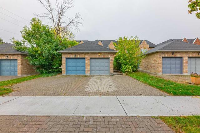 77 Lichfield Rd, House attached with 3 bedrooms, 4 bathrooms and 2 parking in Markham ON | Image 1