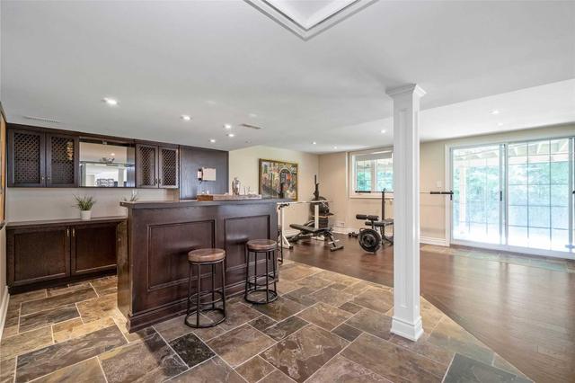 33 Sisley Cres, House detached with 4 bedrooms, 4 bathrooms and 4 parking in Vaughan ON | Image 15