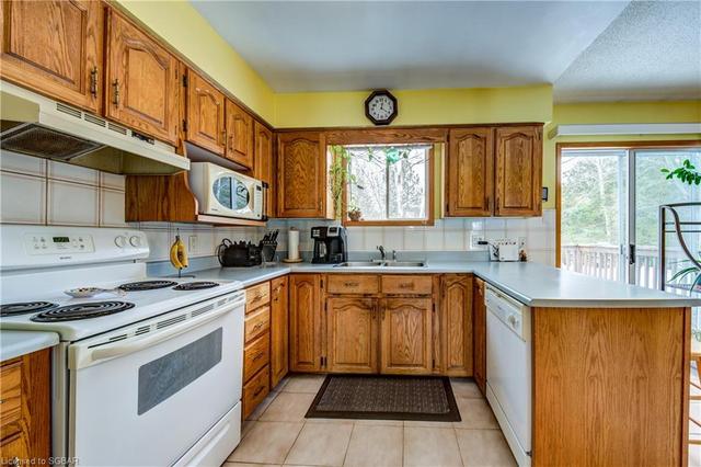 86 42nd Street S, House detached with 3 bedrooms, 1 bathrooms and null parking in Wasaga Beach ON | Image 22