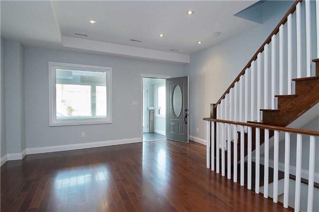 131 Priscilla Ave, House detached with 3 bedrooms, 3 bathrooms and null parking in Toronto ON | Image 4