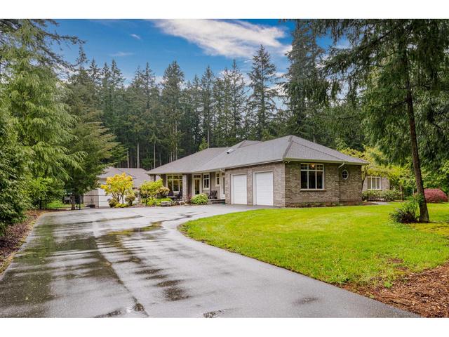 20217 25 Avenue, House detached with 3 bedrooms, 3 bathrooms and 9 parking in Langley BC | Image 2
