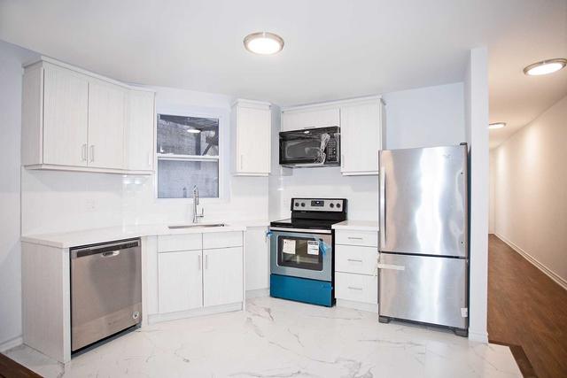 2nd flr - 1116 College St, House attached with 3 bedrooms, 2 bathrooms and 0 parking in Toronto ON | Image 1
