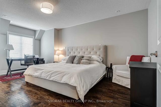 15 - 208 La Rose Ave, Townhouse with 3 bedrooms, 4 bathrooms and 2 parking in Toronto ON | Image 9