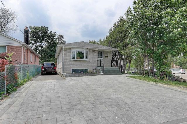 404 Willowdale Ave, House detached with 2 bedrooms, 3 bathrooms and 9 parking in Toronto ON | Image 31