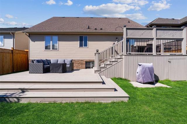 5826 Fiddlehead Lane, House detached with 3 bedrooms, 3 bathrooms and 4 parking in Niagara Falls ON | Image 35