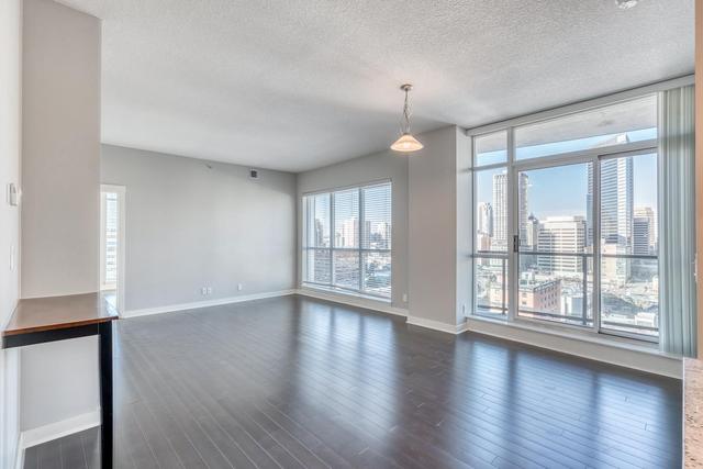 1306 - 788 12 Avenue Sw, Condo with 2 bedrooms, 2 bathrooms and 1 parking in Calgary AB | Image 8