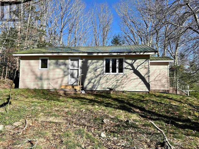 1767 Highway 103, House detached with 2 bedrooms, 1 bathrooms and null parking in Shelburne MD NS | Image 1