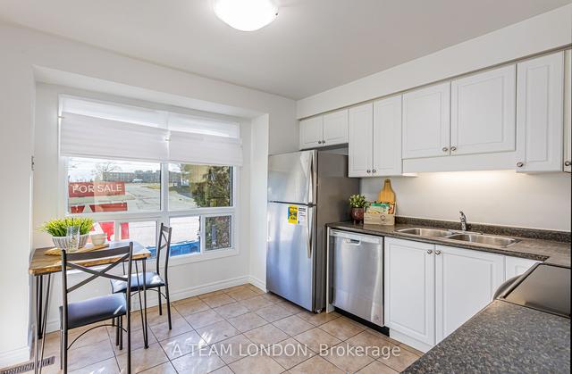 56 - 35 Waterman Ave, Townhouse with 3 bedrooms, 2 bathrooms and 1 parking in London ON | Image 25
