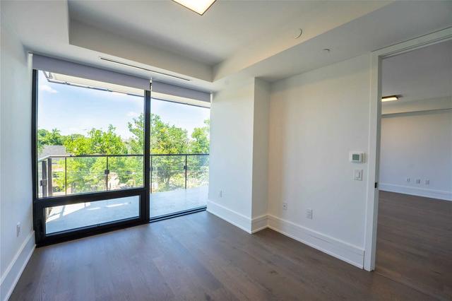 1102 - 215 Lonsdale Rd, Condo with 2 bedrooms, 3 bathrooms and 0 parking in Toronto ON | Image 2