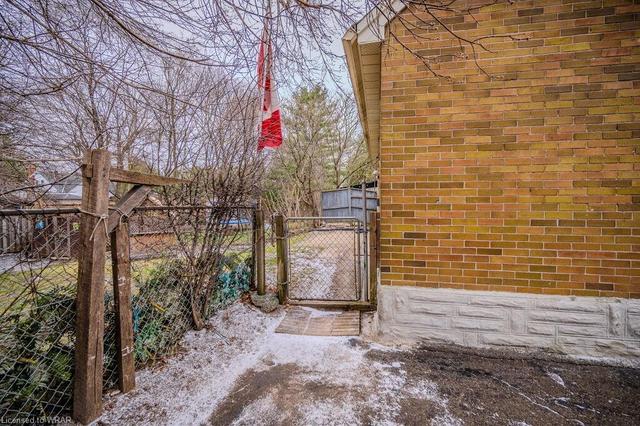 566 Weber Street, House detached with 4 bedrooms, 2 bathrooms and 2 parking in Kitchener ON | Image 26