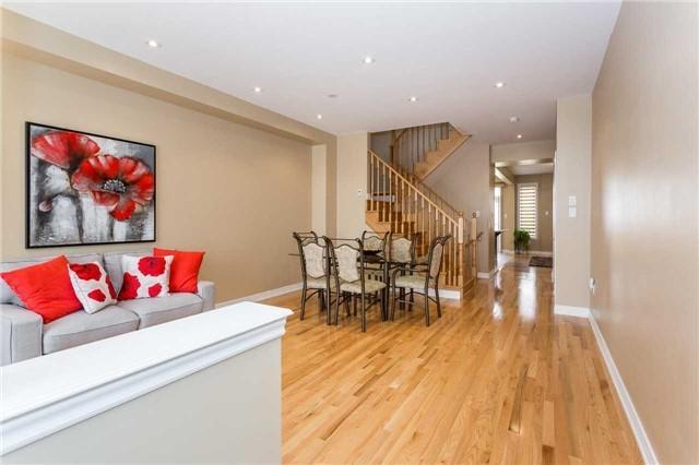 37 Chesterwood Cres, House attached with 3 bedrooms, 3 bathrooms and 1 parking in Brampton ON | Image 5