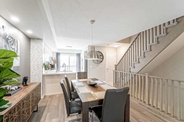 51 - 2500 Hill Rise Crt, Townhouse with 3 bedrooms, 3 bathrooms and 1 parking in Oshawa ON | Image 2