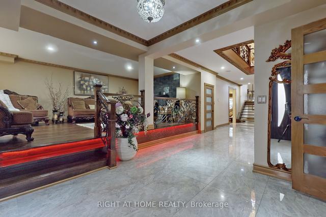 60 Rosemount Dr, House detached with 5 bedrooms, 7 bathrooms and 4 parking in Toronto ON | Image 12