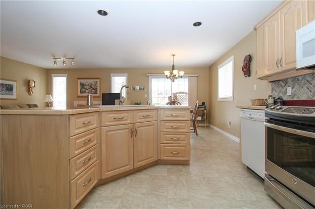 1295 Cedargrove Drive, House detached with 4 bedrooms, 3 bathrooms and null parking in Peterborough ON | Image 13