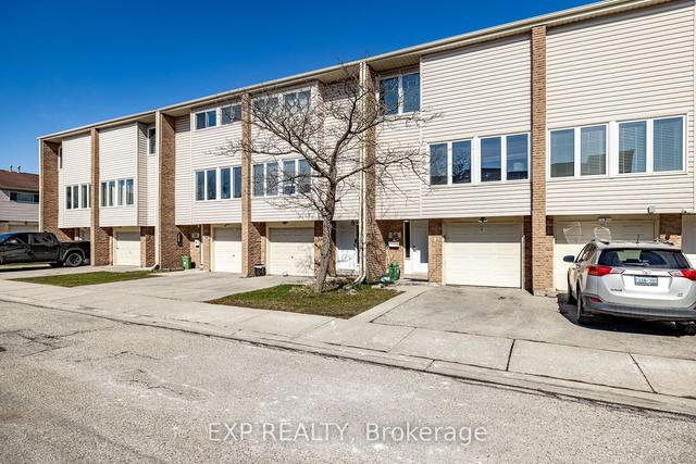 54 - 700 Osgoode Dr, Townhouse with 3 bedrooms, 2 bathrooms and 2 parking in London ON | Image 12