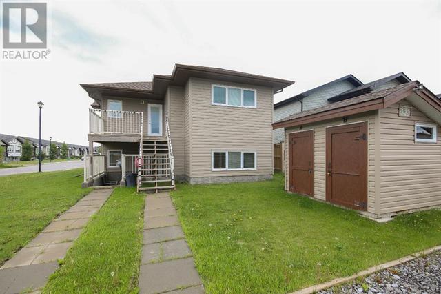 748 Cypress Lane, Home with 4 bedrooms, 2 bathrooms and 2 parking in Red Deer County AB | Image 5