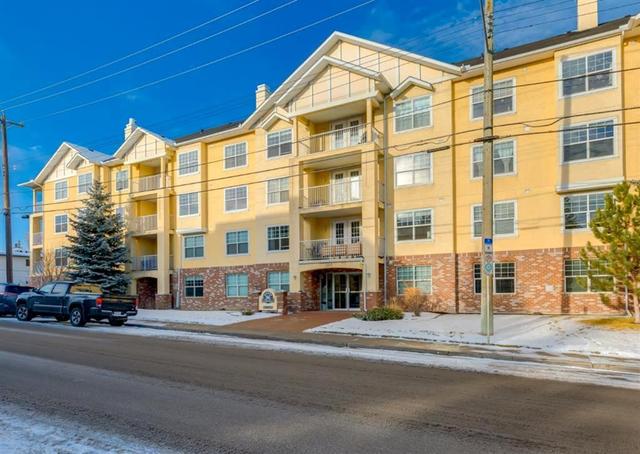 408, - 2212 34 Avenue Sw, Condo with 2 bedrooms, 2 bathrooms and 1 parking in Calgary AB | Image 1