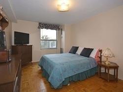 514 - 5 Shady Golfway Rd, Condo with 3 bedrooms, 2 bathrooms and 1 parking in Toronto ON | Image 3