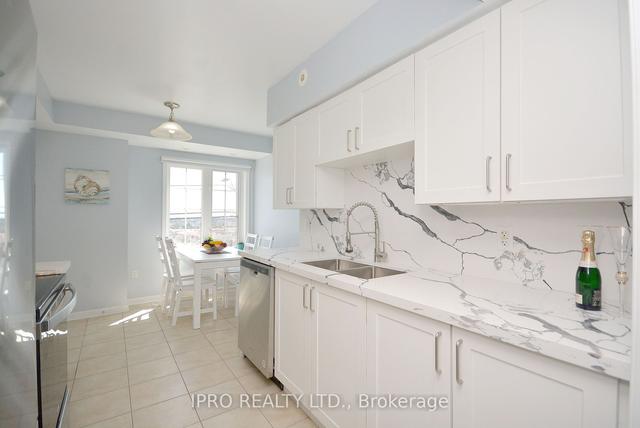 5 - 619 Dundas St W, Townhouse with 2 bedrooms, 2 bathrooms and 2 parking in Mississauga ON | Image 7