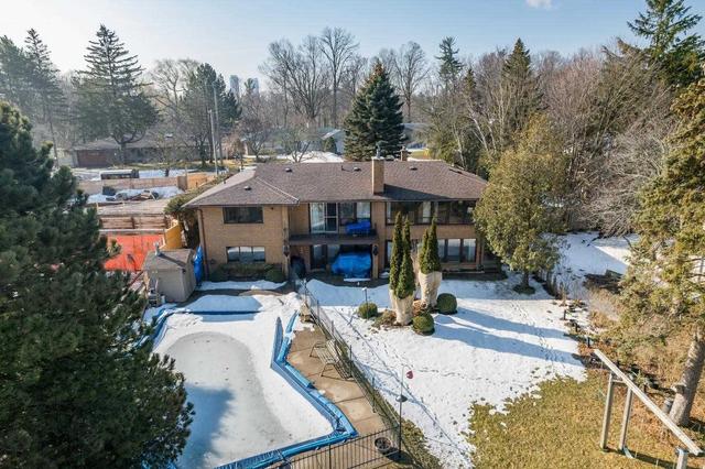 74 Forest Grove Dr, House detached with 3 bedrooms, 3 bathrooms and 8 parking in Toronto ON | Image 29