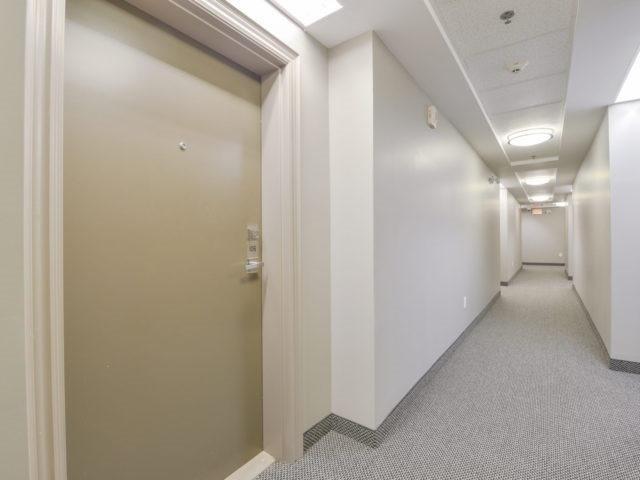 106 - 70 Baycliffe Cres, Condo with 2 bedrooms, 2 bathrooms and 2 parking in Brampton ON | Image 5