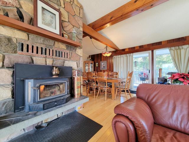 8096 Duby Road, House detached with 3 bedrooms, 2 bathrooms and null parking in East Kootenay G BC | Image 35
