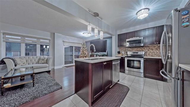 45 Orr Dr, House attached with 3 bedrooms, 4 bathrooms and 3 parking in Bradford West Gwillimbury ON | Image 5