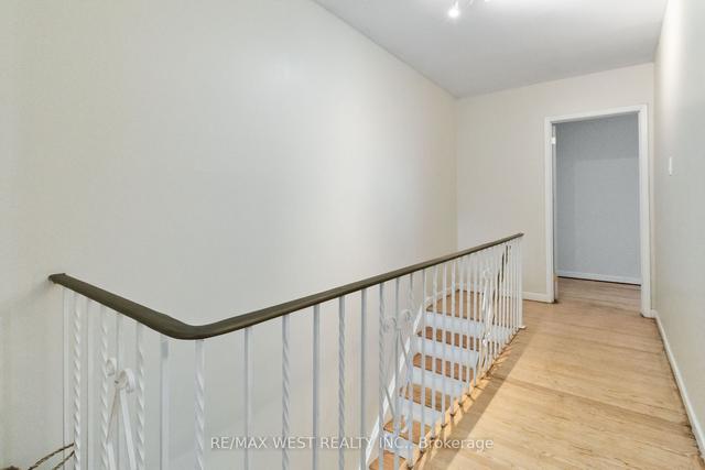 621 Francis Rd, Townhouse with 2 bedrooms, 1 bathrooms and 3 parking in Burlington ON | Image 16