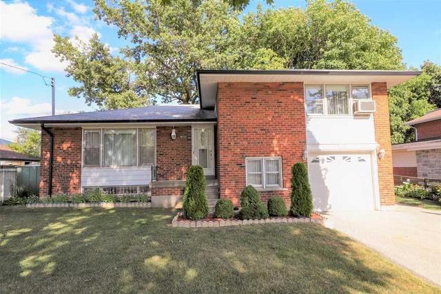 1771 Pharmacy Ave, House detached with 3 bedrooms, 2 bathrooms and 4 parking in Toronto ON | Image 1