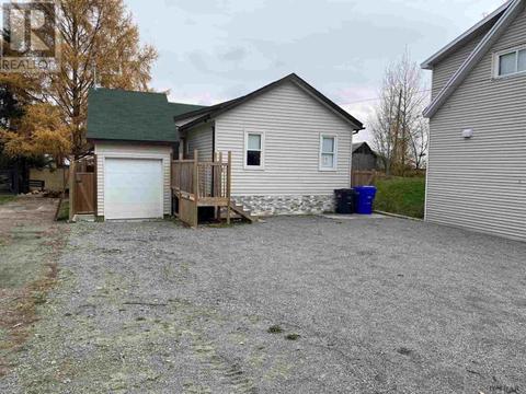 36 Comfort St, House detached with 3 bedrooms, 2 bathrooms and null parking in Kirkland Lake ON | Card Image