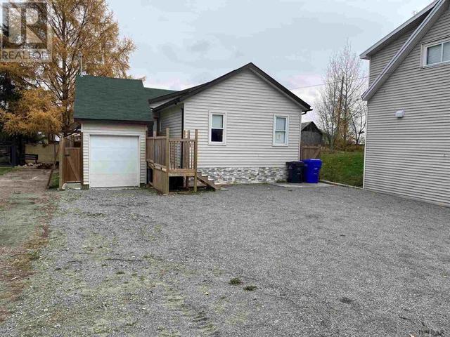 36 Comfort St, House detached with 3 bedrooms, 2 bathrooms and null parking in Kirkland Lake ON | Image 1