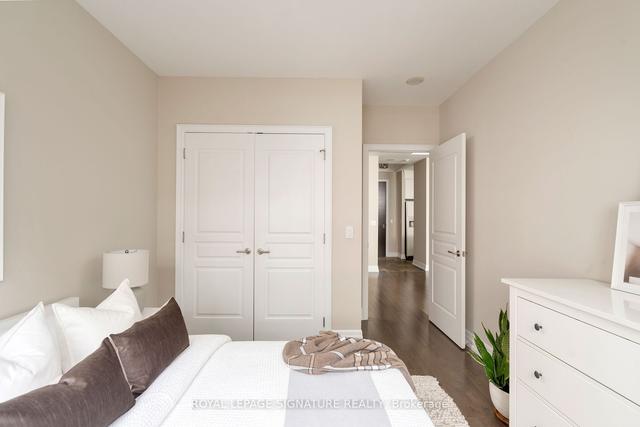 112 - 21 Burkebrook Pl, Condo with 2 bedrooms, 2 bathrooms and 1 parking in Toronto ON | Image 15