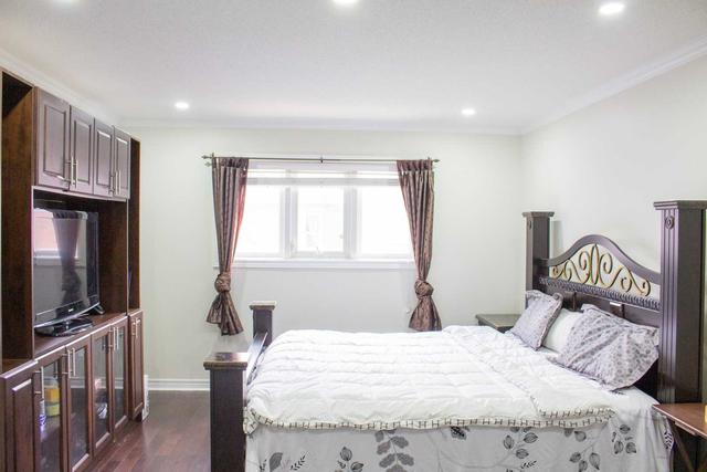 57 Masters Green Cres, House detached with 4 bedrooms, 4 bathrooms and 6 parking in Brampton ON | Image 19