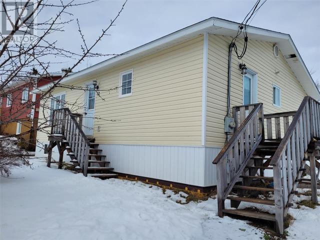 12 Bennett Avenue, House detached with 3 bedrooms, 1 bathrooms and null parking in Grand Falls-Windsor NL | Image 4