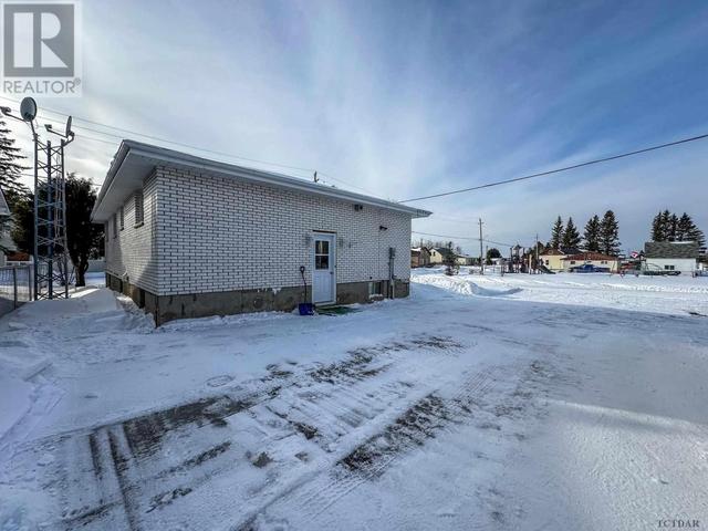 367 Timmins Ave, House detached with 5 bedrooms, 2 bathrooms and null parking in Black River Matheson ON | Image 38