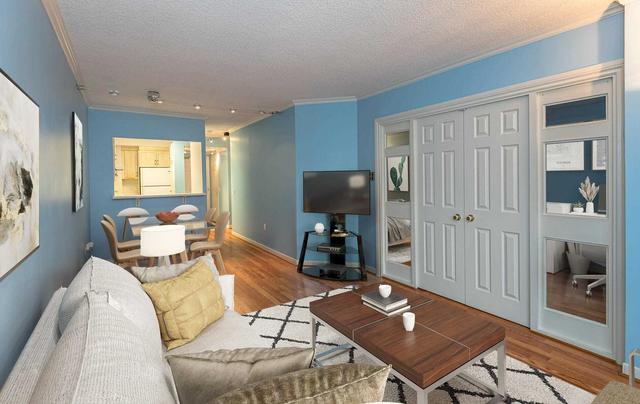 603 - 284 Bloor St W, Condo with 1 bedrooms, 1 bathrooms and 0 parking in Toronto ON | Image 2