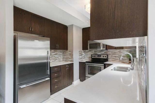 13 - 9621 Jane St, Townhouse with 2 bedrooms, 2 bathrooms and 1 parking in Vaughan ON | Image 12