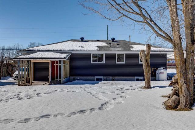 101 East St N, House detached with 2 bedrooms, 1 bathrooms and 5 parking in Kawartha Lakes ON | Image 23