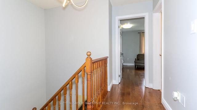 45 Arch Brown Crt, House attached with 3 bedrooms, 3 bathrooms and 3 parking in Barrie ON | Image 22