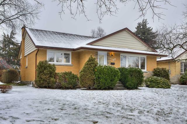 175 Bristol St, House detached with 3 bedrooms, 2 bathrooms and 5 parking in Waterloo ON | Image 36