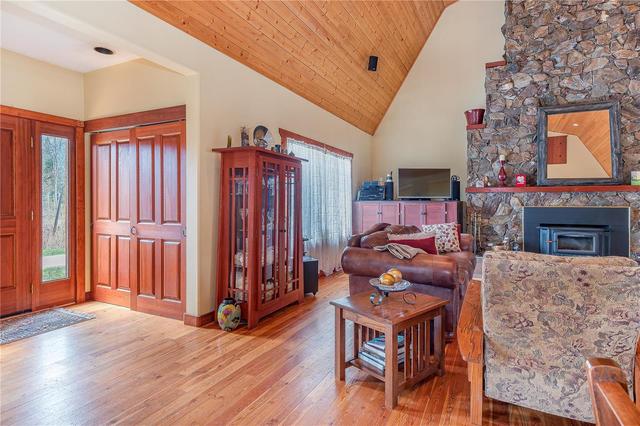 3600 Erickson Road, House detached with 3 bedrooms, 3 bathrooms and 13 parking in Columbia Shuswap E BC | Image 12