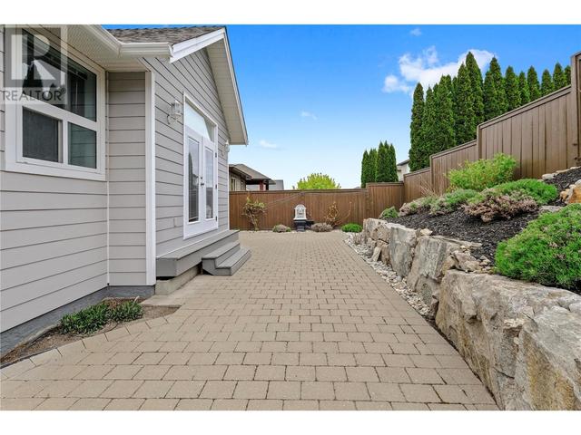 5035 Seon Crescent, House detached with 4 bedrooms, 3 bathrooms and 4 parking in Kelowna BC | Image 42
