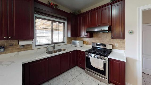 21 Stonecrest Dr, House detached with 4 bedrooms, 4 bathrooms and 8 parking in Brampton ON | Image 19