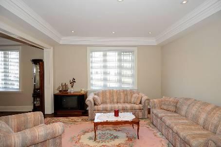 70 Roxaline St, House detached with 5 bedrooms, 5 bathrooms and 8 parking in Toronto ON | Image 2