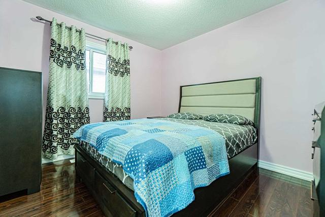 71 Ravenscliffe Crt, House detached with 4 bedrooms, 4 bathrooms and 4 parking in Brampton ON | Image 11