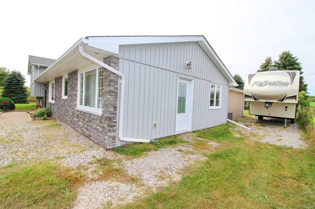 6062 Trafalgar Rd, House detached with 4 bedrooms, 3 bathrooms and 6 parking in Erin ON | Image 36