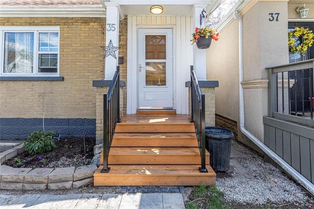 35 East 22nd Street, House detached with 2 bedrooms, 1 bathrooms and 1 parking in Hamilton ON | Image 4