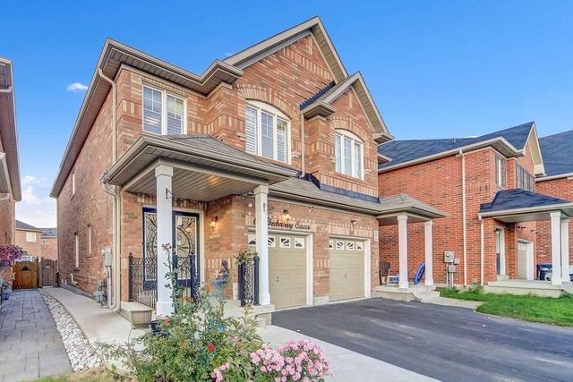68 Checkerberry Cres, House semidetached with 4 bedrooms, 4 bathrooms and 3 parking in Brampton ON | Image 2